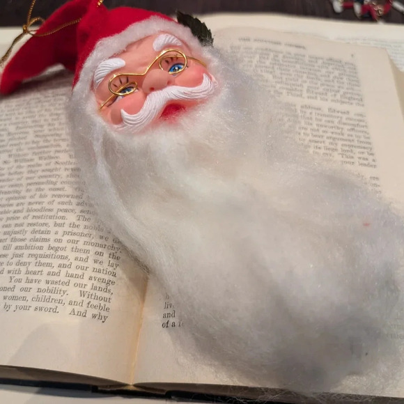 Vintage Red and White Santa Claus Head Ornament - Picture 3 of 7